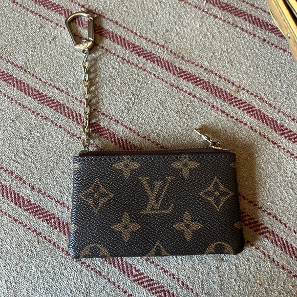 LOUIS VUITTON key pouch - Picture 1 of 3